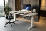 Smart Adjustable Desks Explained: Features, Ergonomics and Technology
