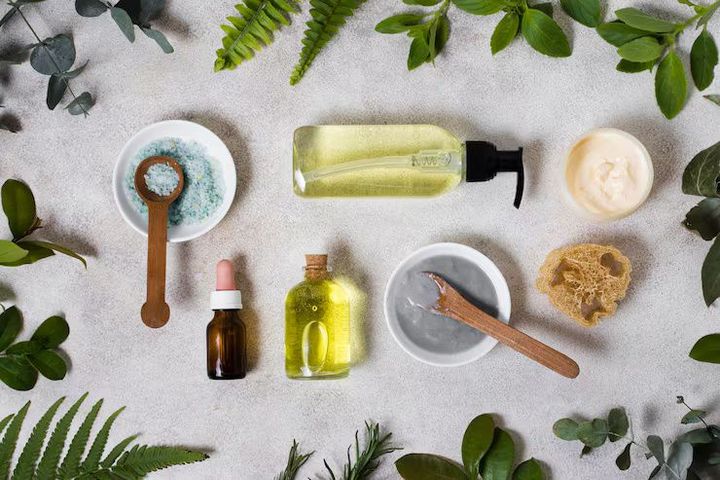 Guide to Eco-Friendly Beauty Products: Clean Formulations, Facts, and Helpful Tips