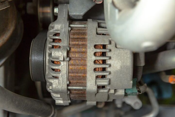 How Alternators Work: Voltage Regulation, Energy Conversion, and System Integration Facts