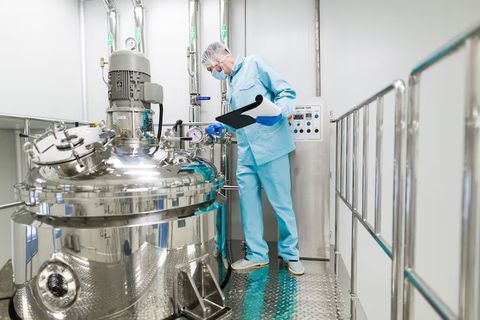 Industrial Mixers for Chemicals: Complete Guide to Mixing Systems, Types, and Industrial Applications